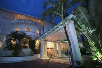 Hotel Bougainvillea Beach Resort
