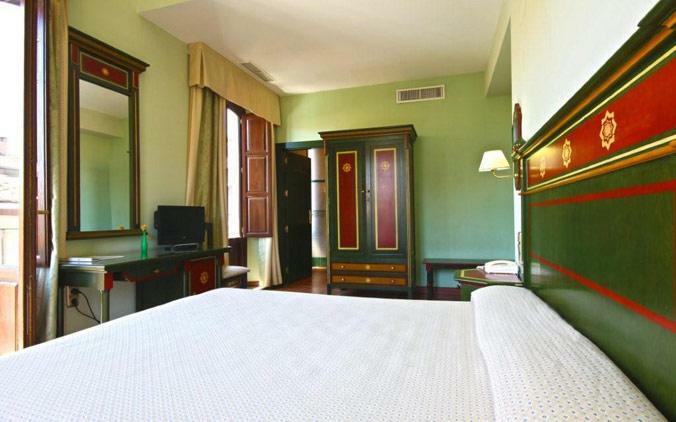 Hotel Plaza Nueva