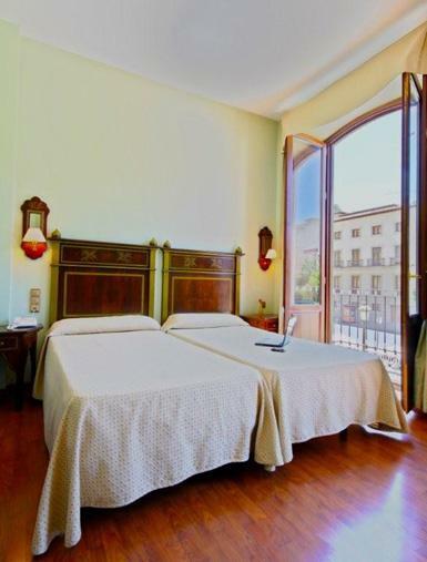 Hotel Plaza Nueva