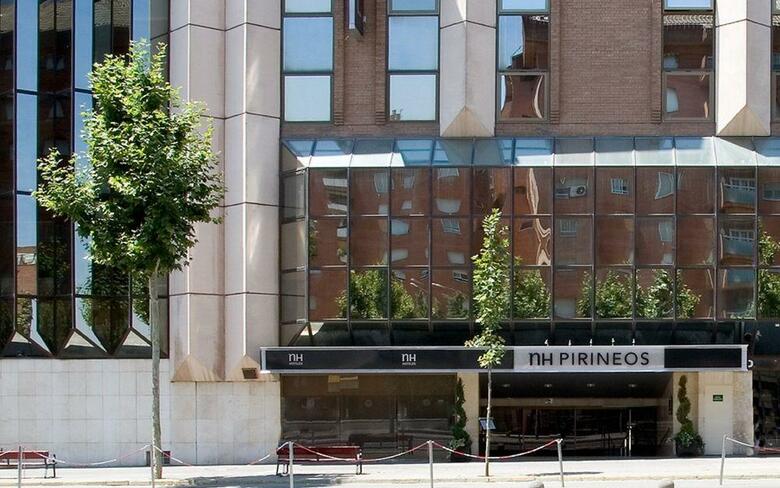 Hotel NH Pirineos