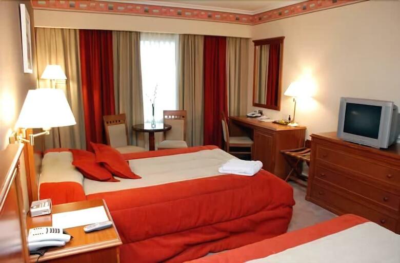 Howard Johnson Hotel And Casino Villa Maria