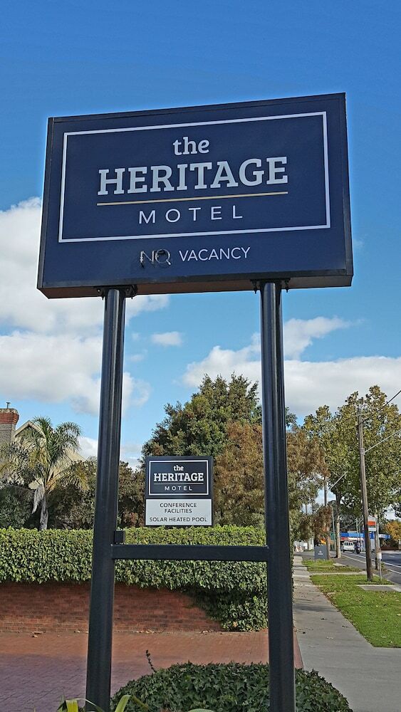 Hotel B.w Heritage Motor Inn