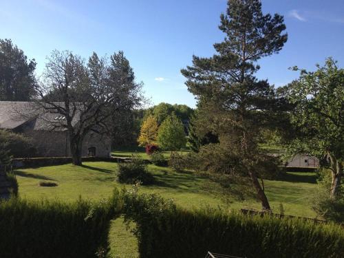 Hotel Logis Auberge de Saint Julien Aux Bois