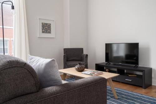 Apartment On Rue De La Visitation 201