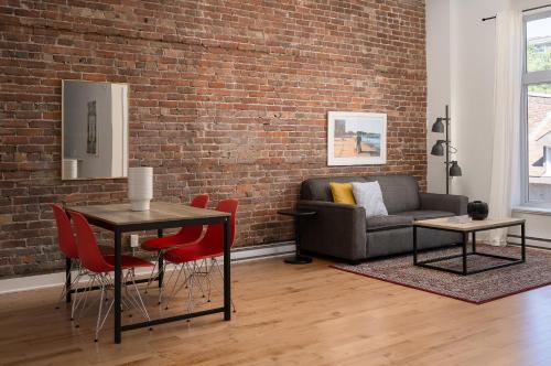 Apartment On Rue De La Visitation 201