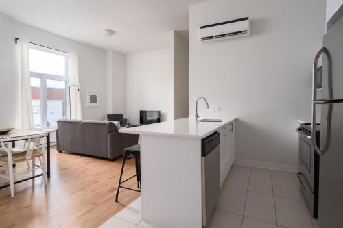 Apartment On Rue De La Visitation 201
