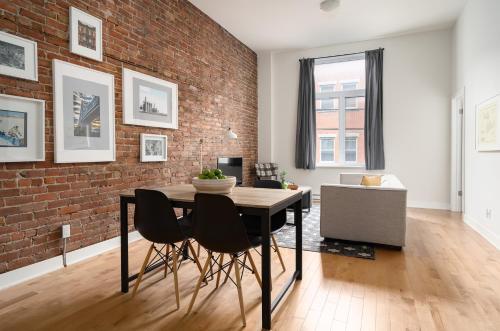 Apartment On Rue De La Visitation 201