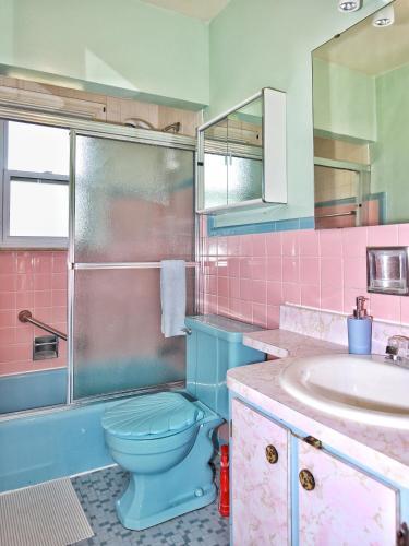 Hostal Comfort Yorkdale Residence