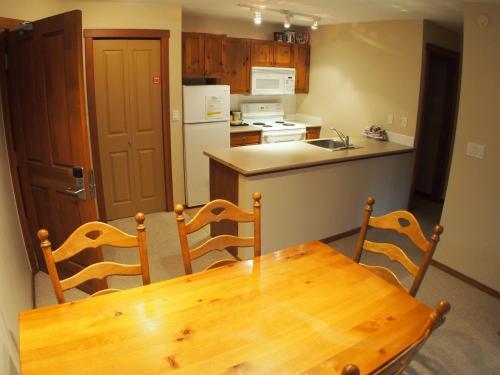 Fireside Lodge Village Center - Fs302