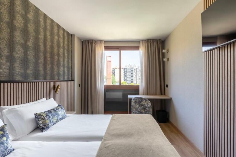 Hotel Acta Pir�mides