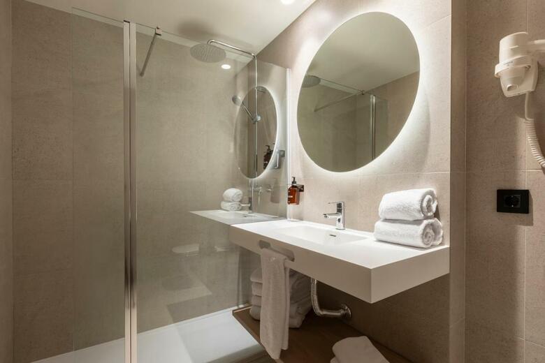 Hotel Acta Pir�mides