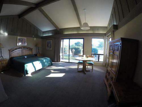 Hotel Ridgemark Golf Club And Resort