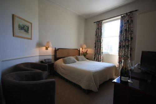 Worsley Arms Hotel