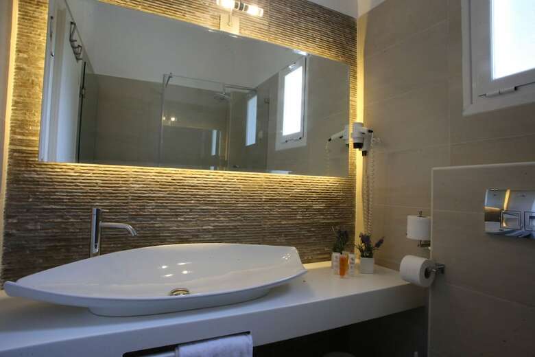 Hotel Benois