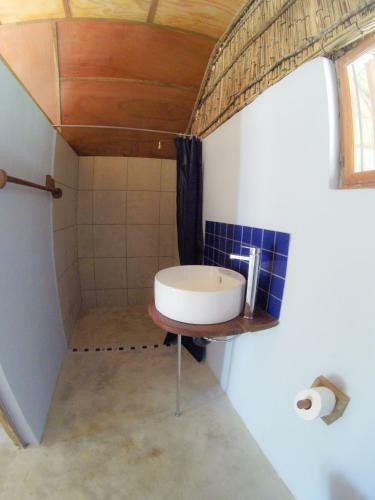 Hotel Baobab Beach Resort And Backpackers
