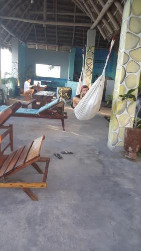 Lodge Dolphin Dhow Safaris