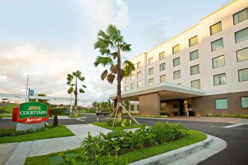 Hotel Courtyard By Marriott Panama At Metromall Mall