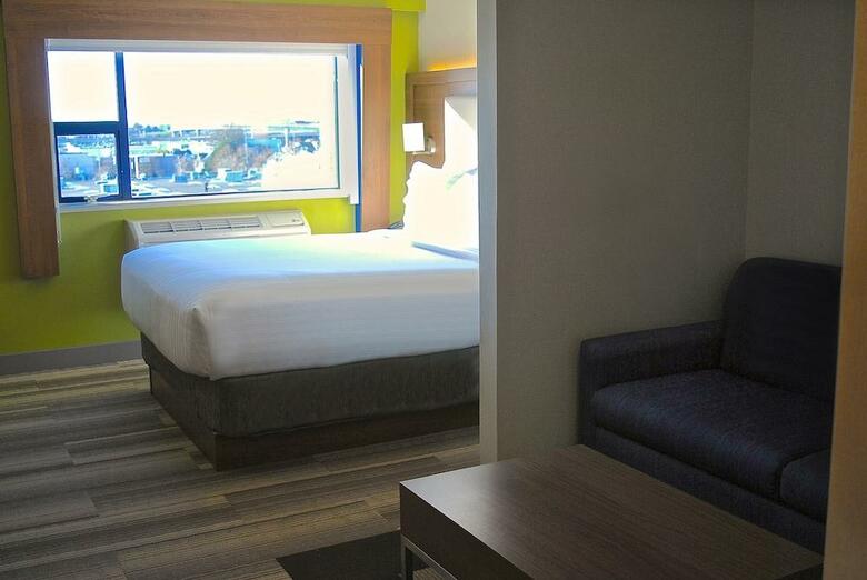 Hotel Holiday Inn Express Vancouver Airport