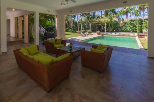 Luxury Villas At Sea Horse Ranch