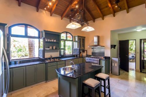 Luxury Villas At Sea Horse Ranch