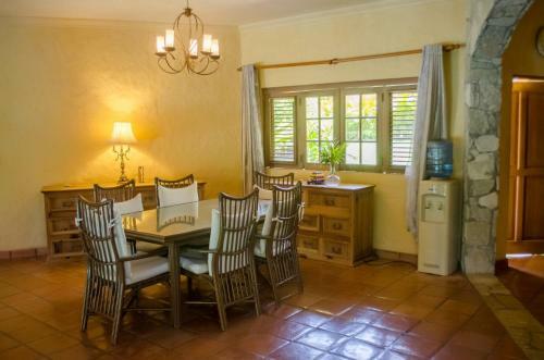 Luxury Villas At Sea Horse Ranch