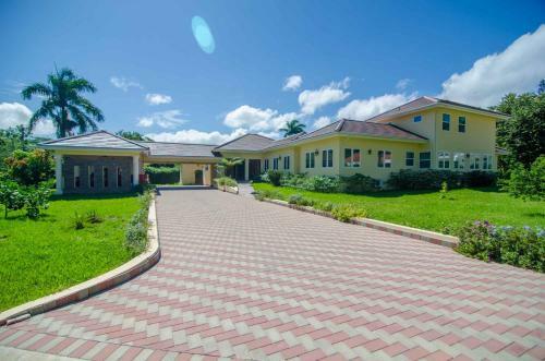 Luxury Villas At Sea Horse Ranch