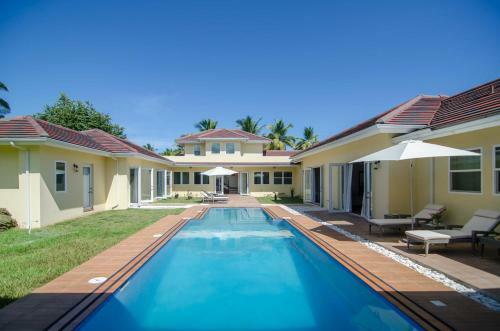 Luxury Villas At Sea Horse Ranch