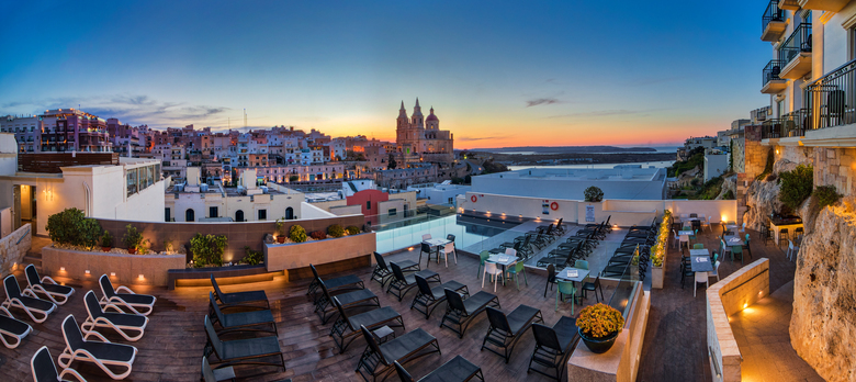 Hotel Pergola Club