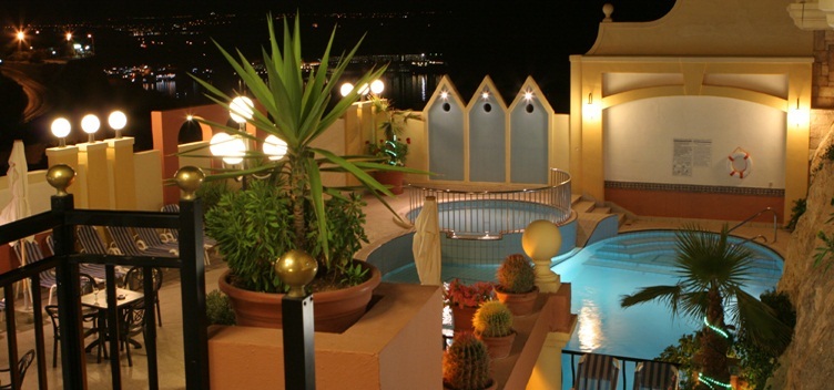 Hotel Pergola Club