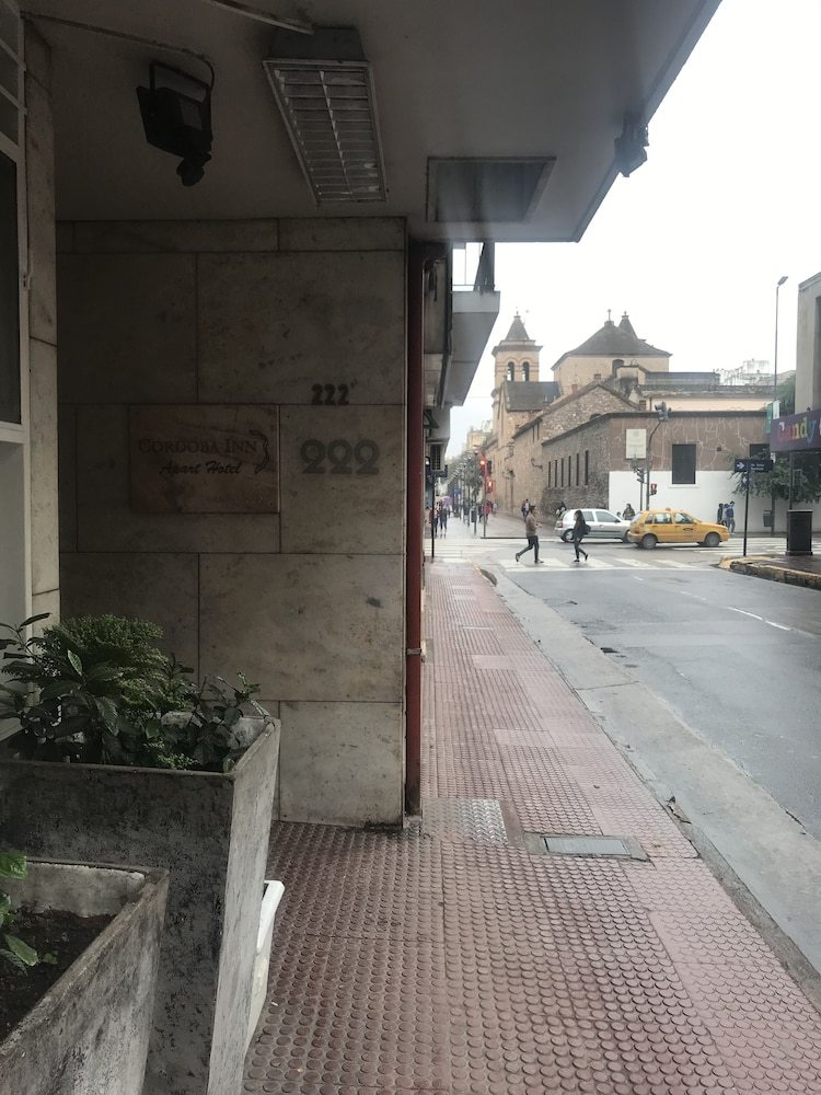 C�rdoba Inn Apart Hotel
