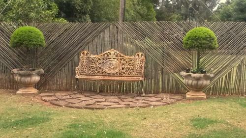 Bed & Breakfast African Flair Country Lodge