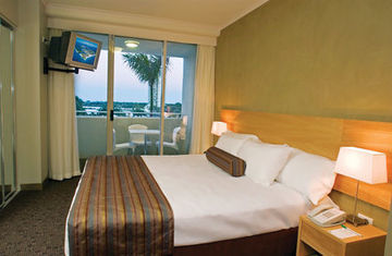 Hotel Outrigger Twin Towns Resort