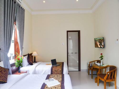 Hotel Redrose Villa