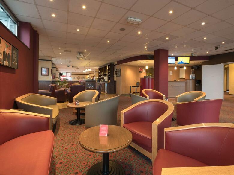 Hotel Ibis Mons Centre Gare