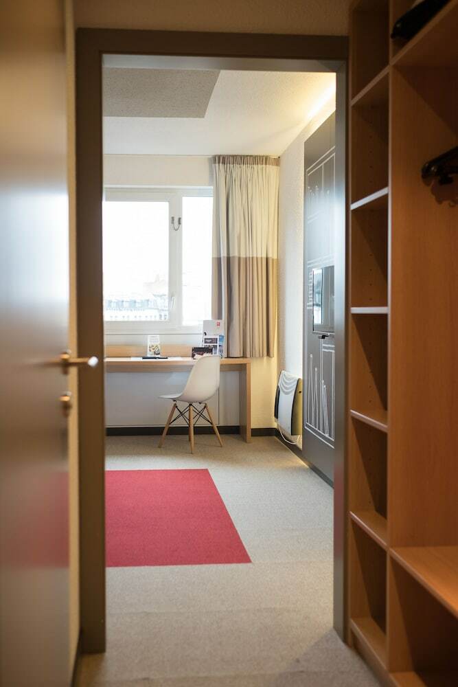 Hotel Ibis Mons Centre Gare