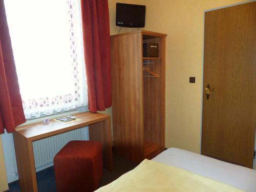 Hostal Weinstube Zur Lindenau