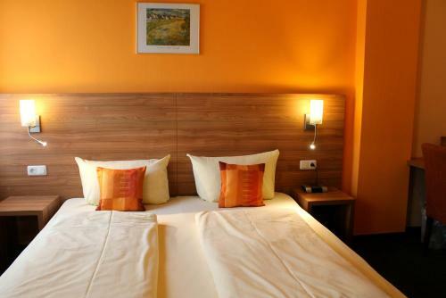 Hostal Weinstube Zur Lindenau