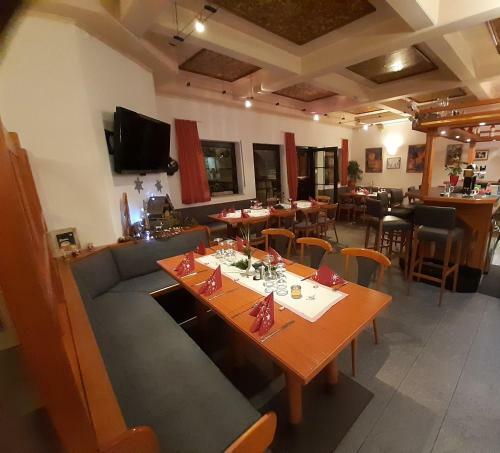 Hostal Hotel Lindenhof