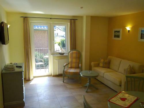 Apartmenthaus Hus �bi By Rujana