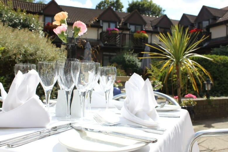 Brook Kingston Lodge Hotel
