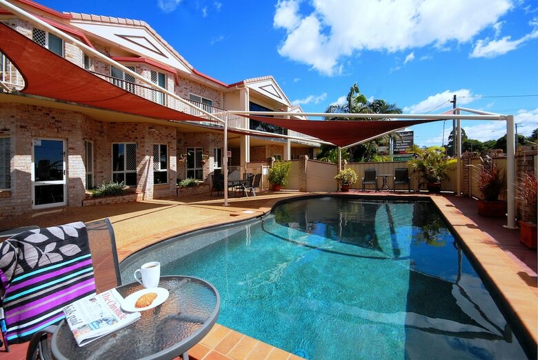Highlander Motor Inn