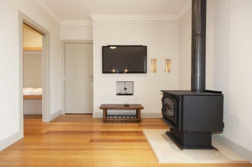 Lodge Aurora Manor Rooms
