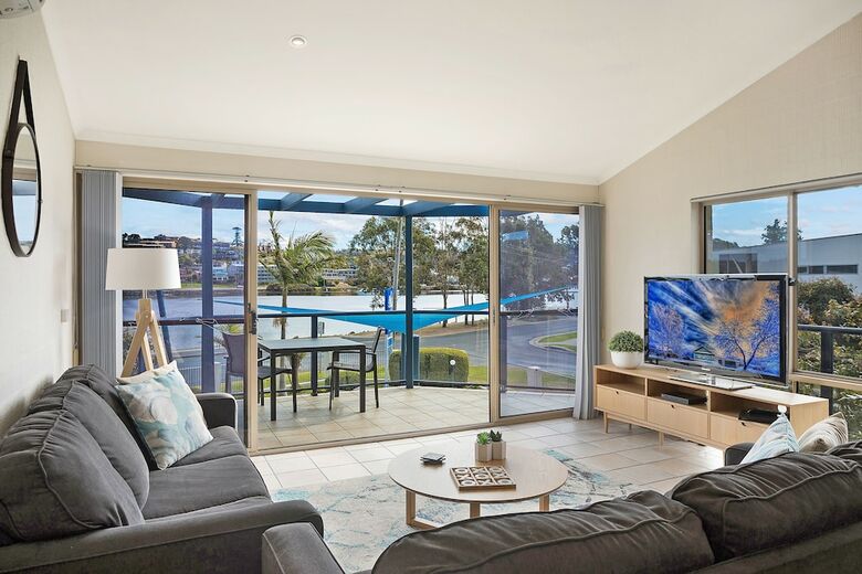 Sails Luxury Apartments Merimbula