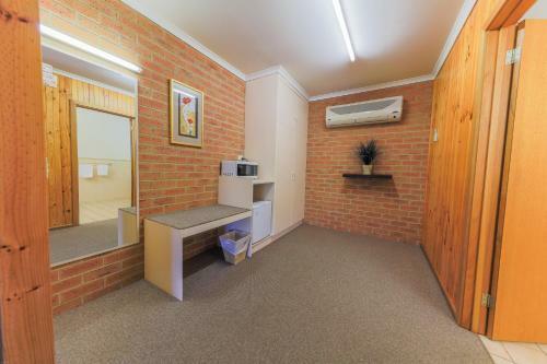 Country Roads Motor Inn Naracoorte