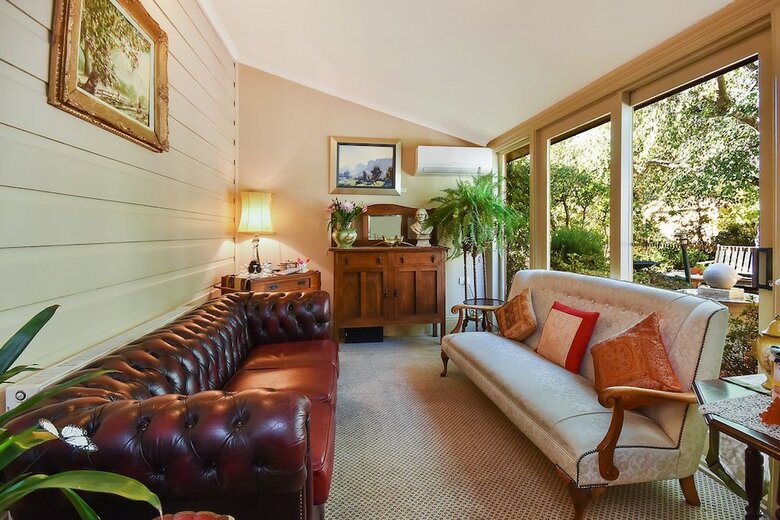Bed & Breakfast Lurline House