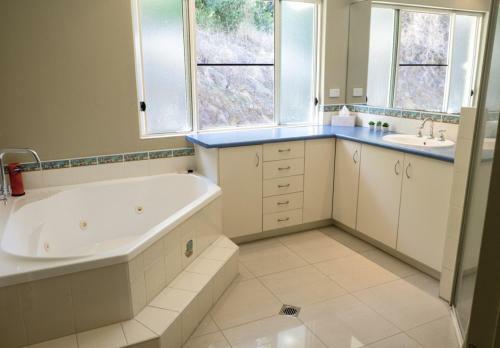Kookaburra Lodge Whitsundays