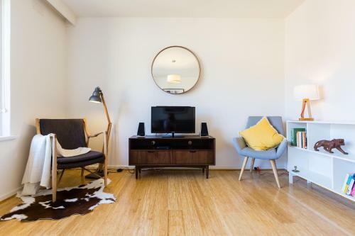 Rosie - Beyond A Room Private Apartments