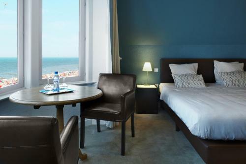 Beach Hotel - Auberge Des Rois