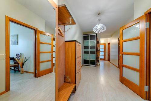 Arenda Apartments - Surganova,5a