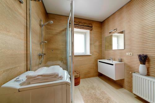 Arenda Apartments - Surganova,5a